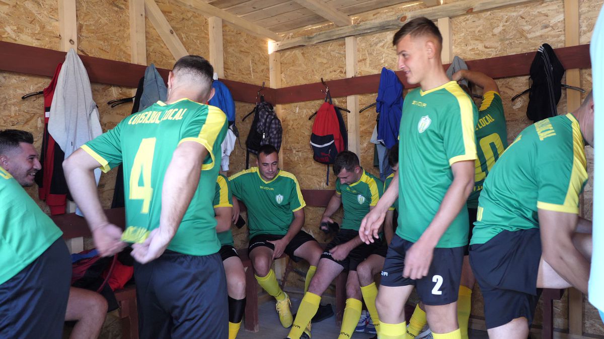 „Închideți repede, că a venit ANAF-u'!” » Derby-uri viticole în Bordeaux-uri prahovene + Petrecere de victorie cu tochitură la ceaun