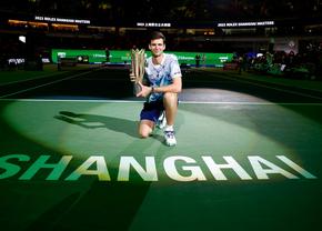 Polonezul Hubert Hurkacz s-a impus la Shanghai, însă a uitat de Roger Federer prezent în tribune: „Sper să nu o ia personal”
