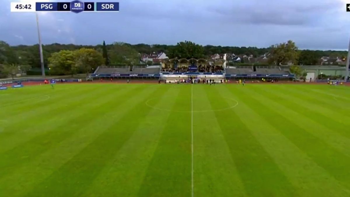 PSG - Reims la fotbal feminin, întrerupt din cauza artificiilor și petardelor