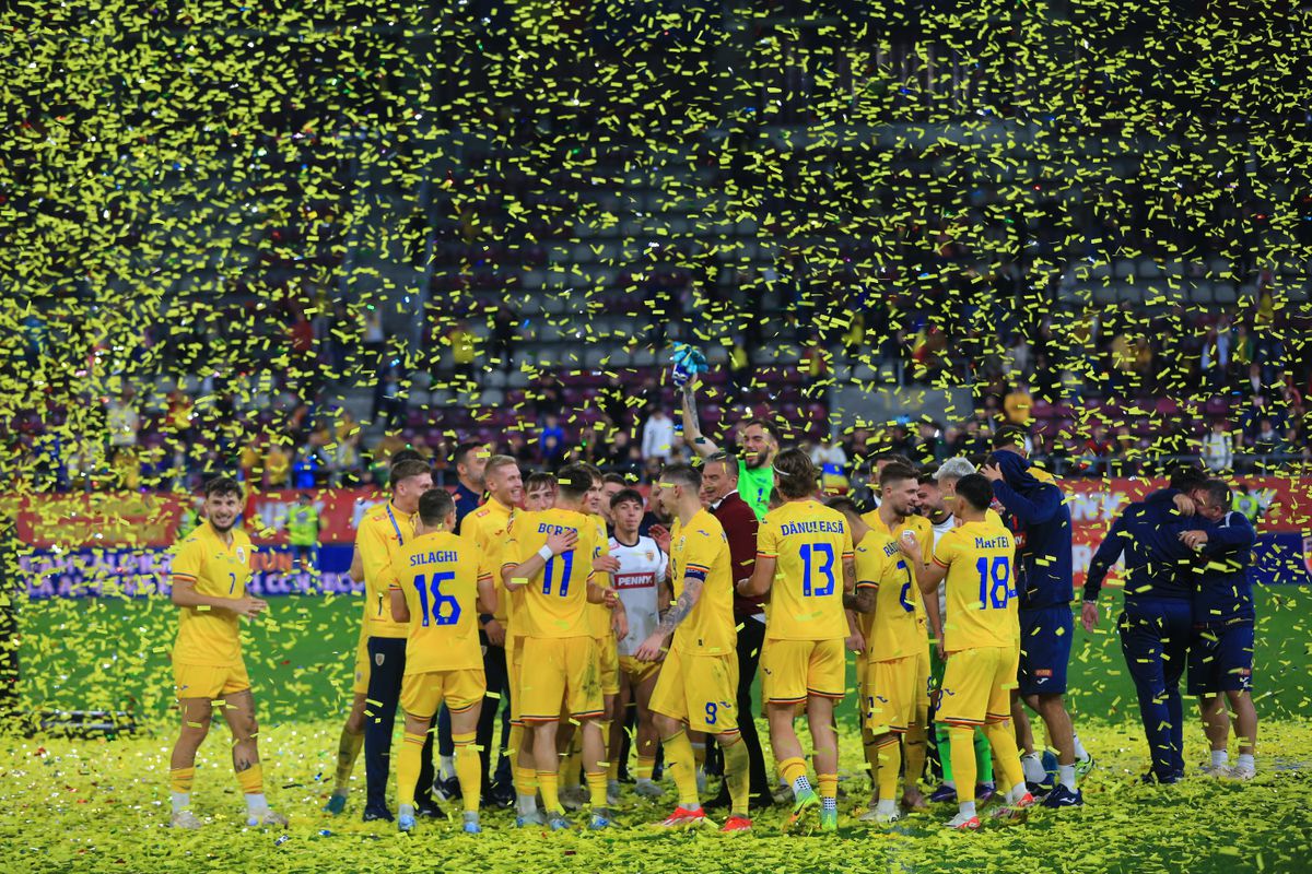 Bucuria „tricolorilor” după calificarea la EURO 2025 / Foto: Ionuț Iordache GSP