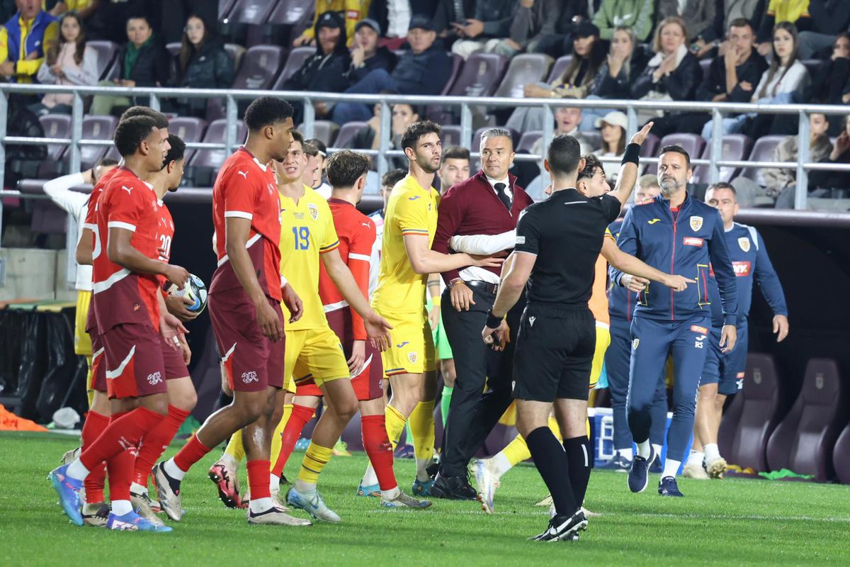 Criza lui Daniel Pancu la meciul României U21 cu Elveția U21, foto: Ionuț Iordache (GSP)