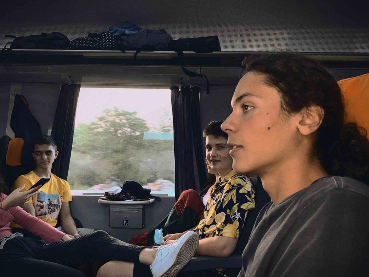 David Popovici i s-a destăinuit lui Micutzu: „Un membru al familiei se confruntă cu dependența de droguri și jocuri de noroc” + Drumul de la copilul agresat de antrenoare la campionul olimpic