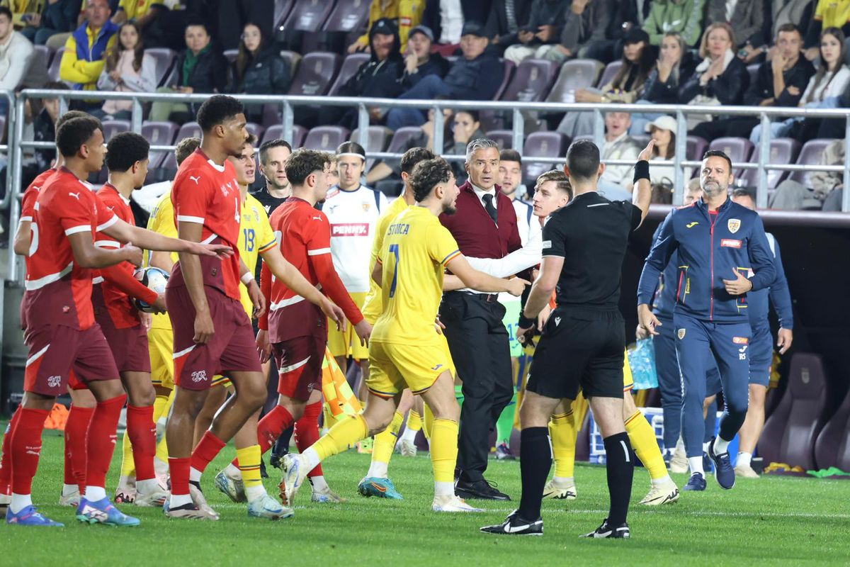 Criza lui Daniel Pancu la meciul României U21 cu Elveția U21, foto: Ionuț Iordache (GSP)