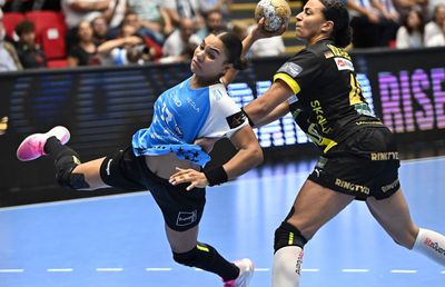 CSM București – Rapid, derby în etapa a 7-a din Liga Florilor cu ascendent pentru „tigroaice”