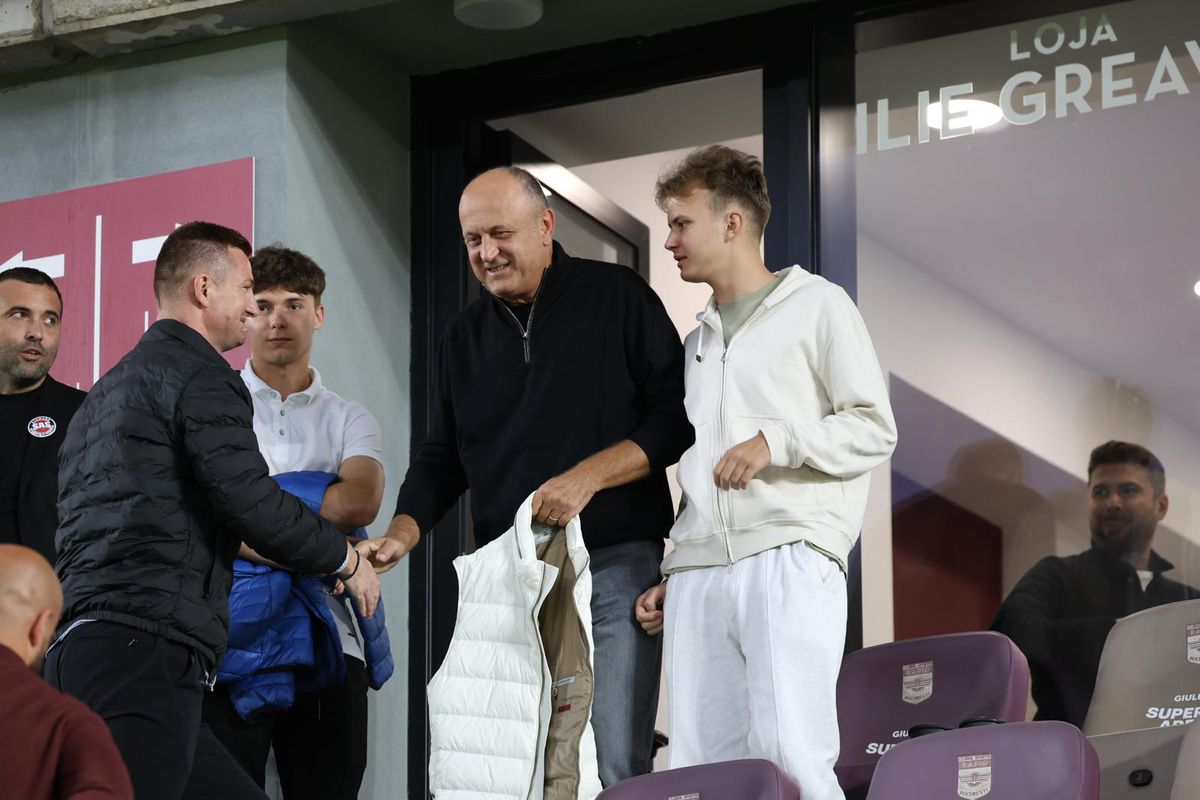 Personalități remarcante din fotbalul românesc și-au făcut apariția la stadion pentru meciul României U21 / Foto: Ionuț Iordache GSP