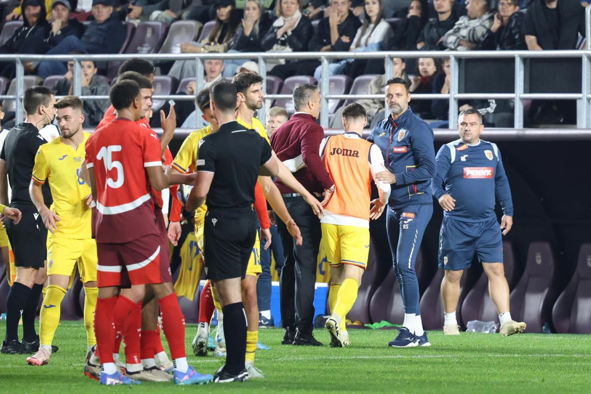 Criza lui Daniel Pancu la meciul României U21 cu Elveția U21, foto: Ionuț Iordache (GSP)