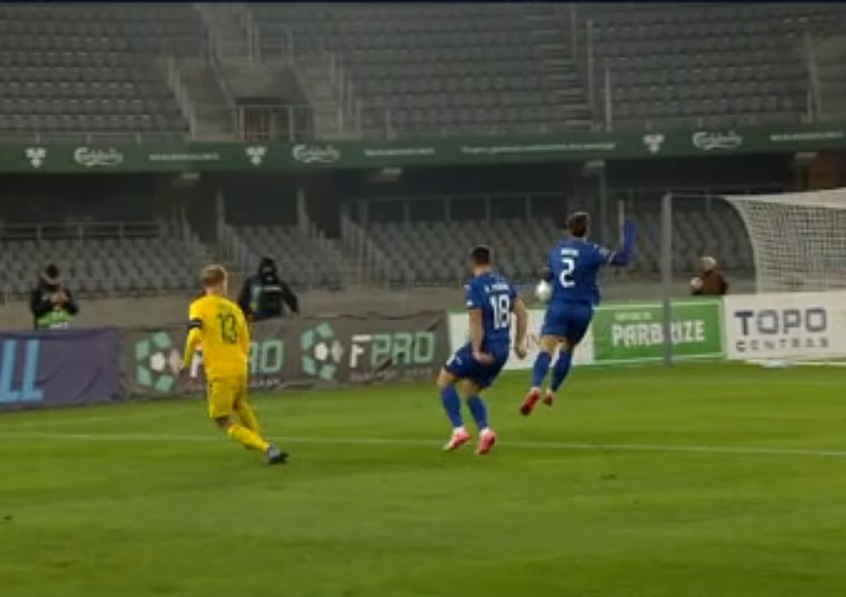 Penalty scandalos primit de Lituania! Imediat, Adrian Porumboiu a dat verdictul pentru GSP