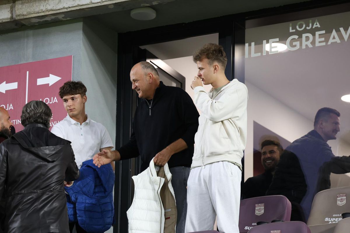 Personalități remarcante din fotbalul românesc și-au făcut apariția la stadion pentru meciul României U21 / Foto: Ionuț Iordache GSP