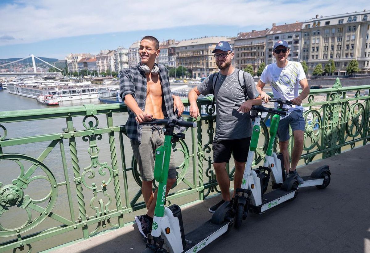 David Popovici i s-a destăinuit lui Micutzu: „Un membru al familiei se confruntă cu dependența de droguri și jocuri de noroc” + Drumul de la copilul agresat de antrenoare la campionul olimpic