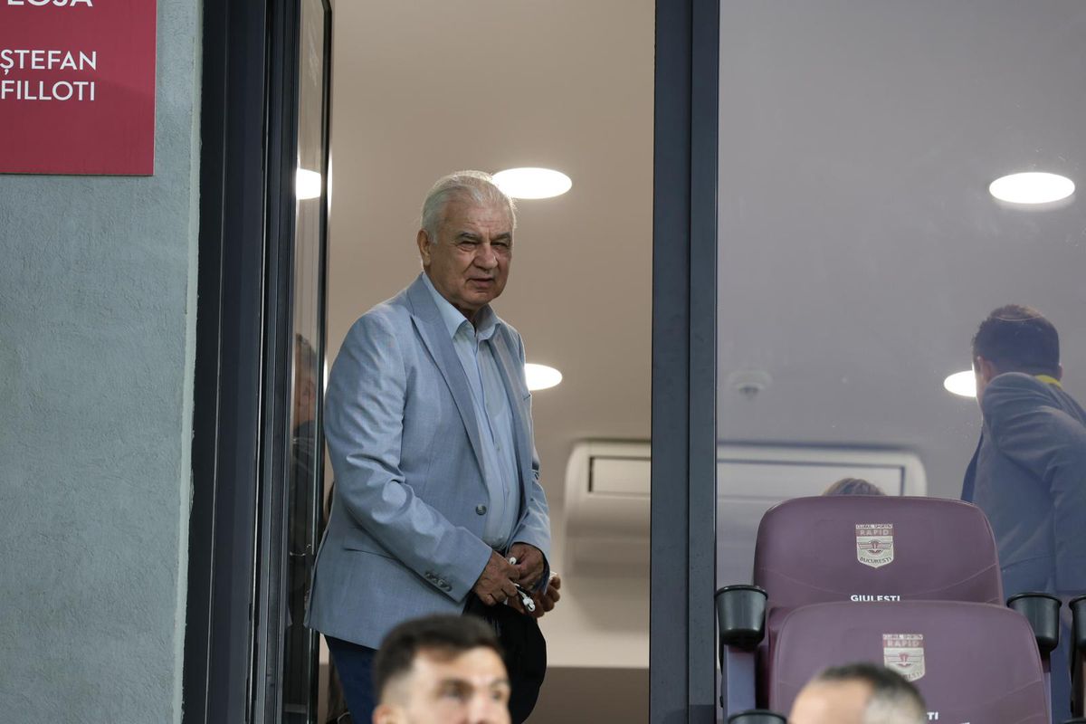 Personalități remarcante din fotbalul românesc și-au făcut apariția la stadion pentru meciul României U21 / Foto: Ionuț Iordache GSP