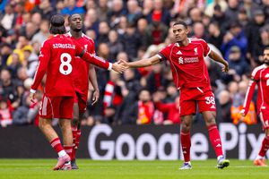 Probleme mari la Liverpool înaintea derby-ului cu Manchester United » Doi titulari incontestabili sunt incerți