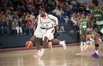 O victorie și două înfrângeri pentru echipele românești în FIBA Europe Cup » CSM Oradea, debut cu dreptul