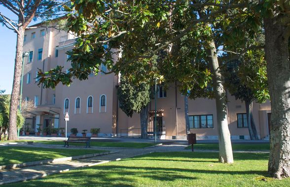 Becali a scăpat de cheltuieli » Cine plătește operația lui Mihai Popescu la Villa Stuart din Roma și recuperarea