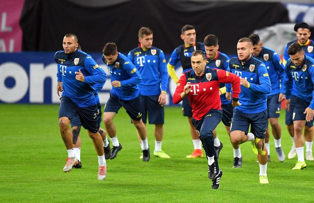 ROMÂNIA - SUEDIA // Vasile Mogoș, debut într-un meci cu miză uriașă! Contra l-a trimis în locul lui Romario Benzar