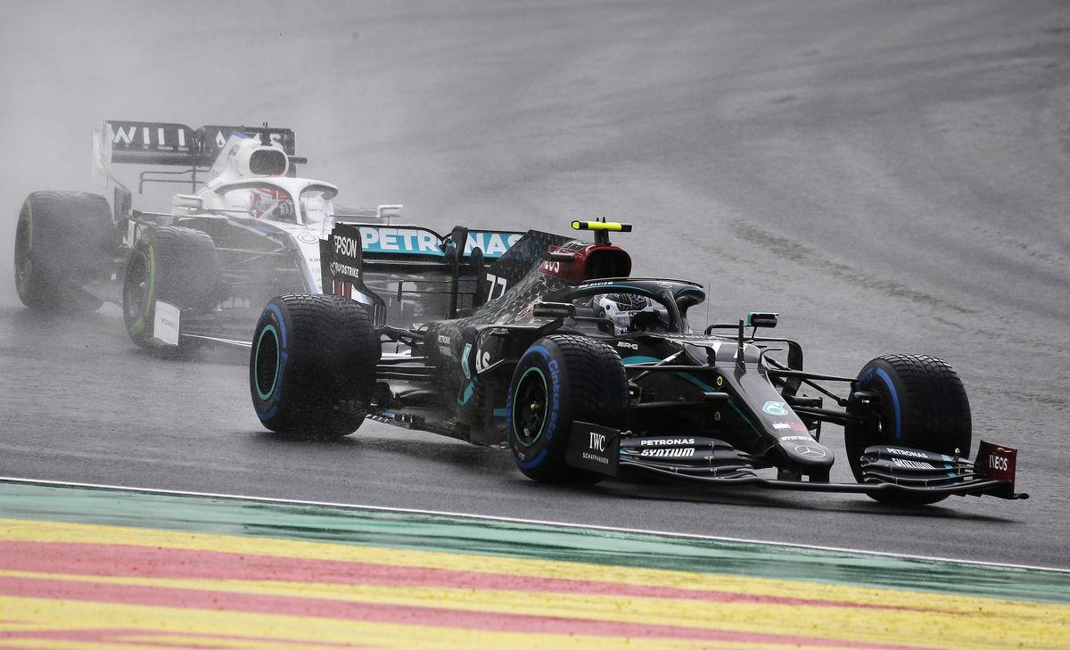 FOTO Lewis Hamilton a făcut ISTORIE! E campion mondial pentru a 7-a oară și l-a egalat pe Michael Schumacher după MP al Turciei