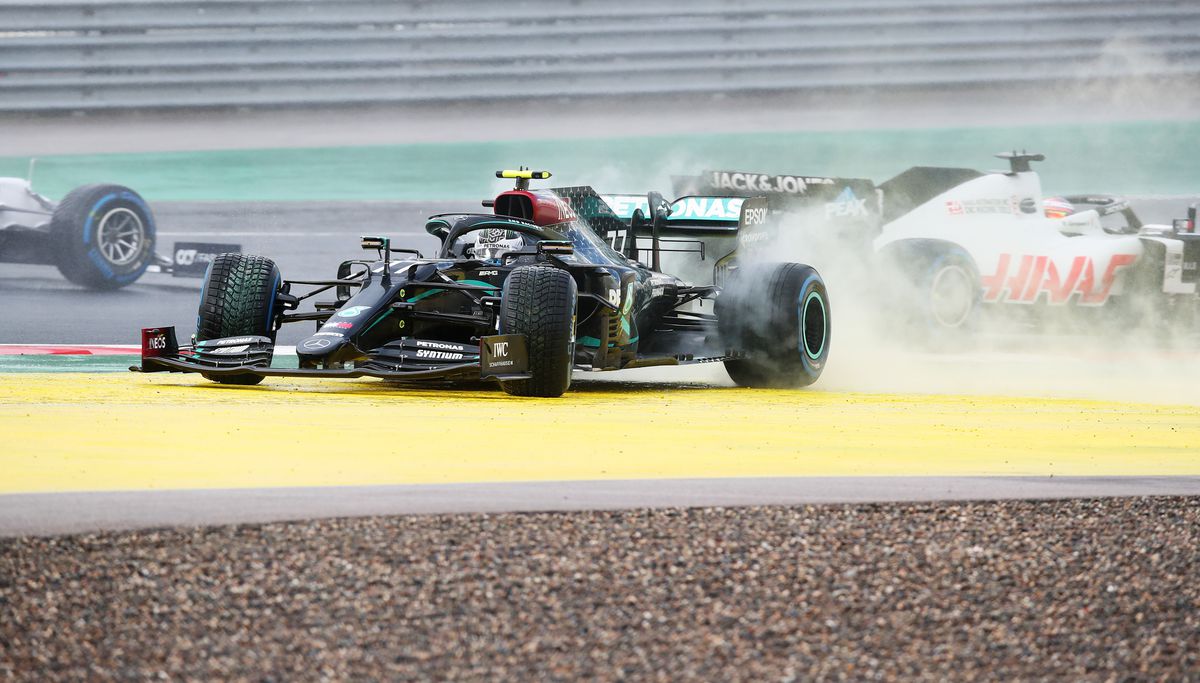 FOTO Lewis Hamilton a făcut ISTORIE! E campion mondial pentru a 7-a oară și l-a egalat pe Michael Schumacher după MP al Turciei