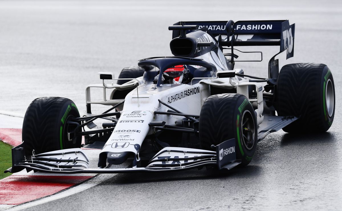 FOTO Lewis Hamilton a făcut ISTORIE! E campion mondial pentru a 7-a oară și l-a egalat pe Michael Schumacher după MP al Turciei