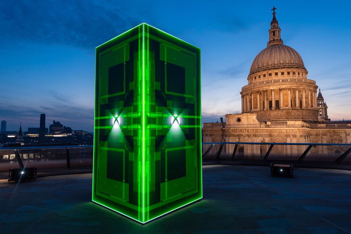 FOTO A început nebunia consolelor next-gen » Xbox a avut parte de cea mai mare lansare din istorie!