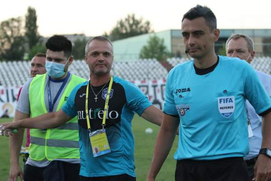 Lincar, nervos pe arbitru, după ratarea promovării Lincar, nervos pe arbitru, după ratarea promovării