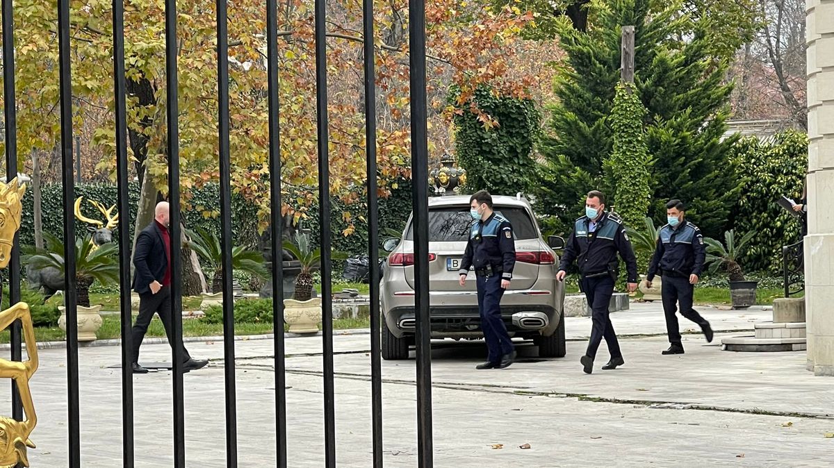 Baza FCSB, vandalizată