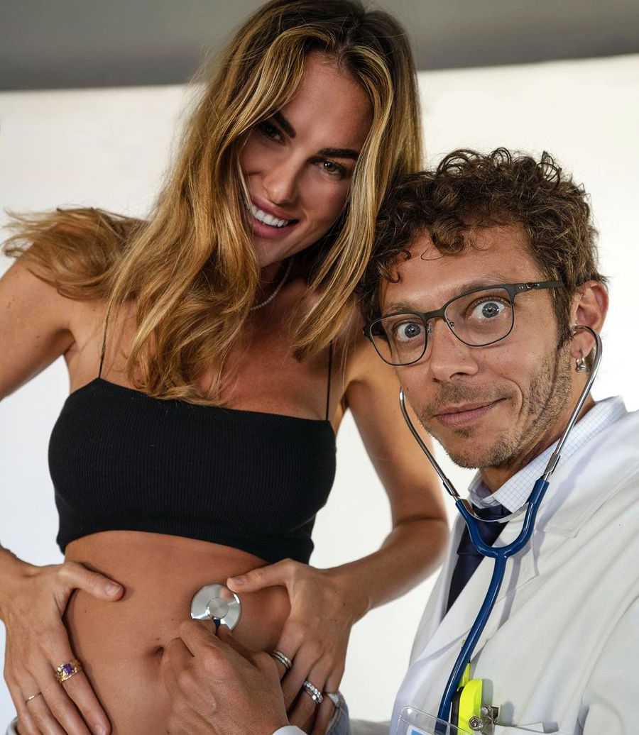 Arrivederci, Il Dottore! Valentino Rossi și-a luat adio de la MotoGP: cele mai tari borne ale unei cariere fascinante