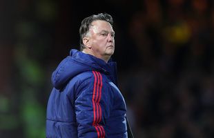 Van Gaal a căzut de pe bicicletă și are fractură! Dar mâine va fi la meci: Cum se deplasează