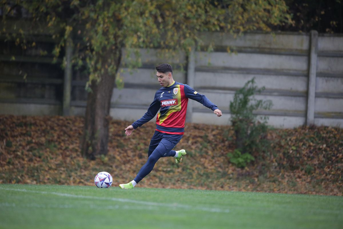 FRF TV a dezvăluit cum îi învață Edi Iordănescu pe „tricolori” să acopere spațiile