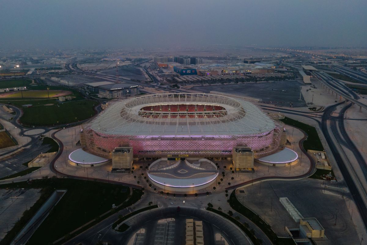 10 lucruri interzise în Qatar: de la pudoare, la fotografierea altora și carnea de porc