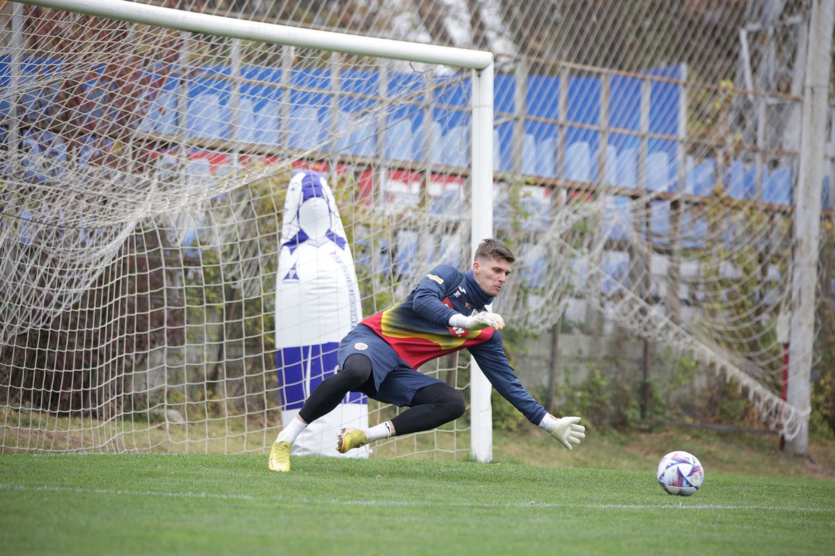 FRF TV a dezvăluit cum îi învață Edi Iordănescu pe „tricolori” să acopere spațiile