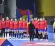 Huiduieli la fiecare atingere și o atmosferă ostilă pentru România în decisivul cu Muntenegru