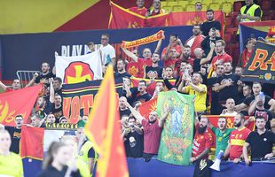 Huiduieli la fiecare atingere și o atmosferă ostilă pentru România în decisivul cu Muntenegru