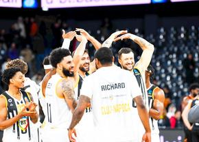 ABSOLUT FABULOS! U-BT Cluj continuă să scrie istorie în Eurocup » Cea mai mare victorie din istoria recentă a baschetului românesc