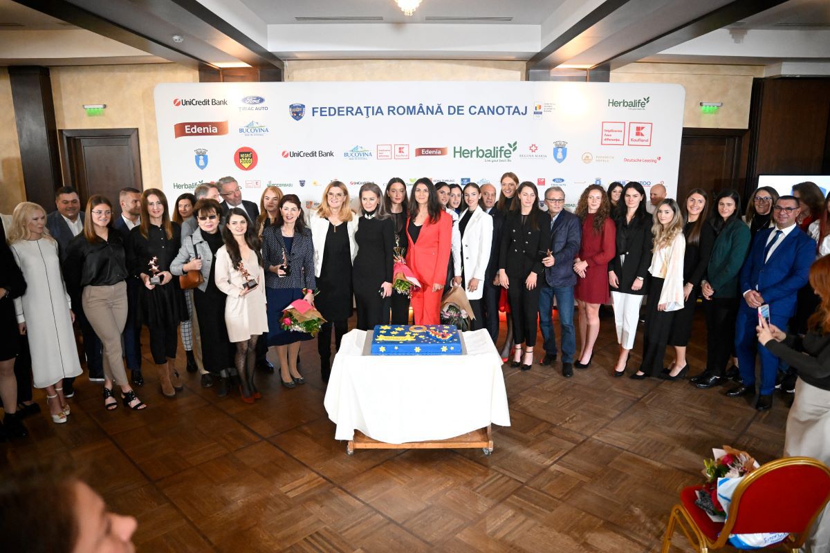 Canotajul și-a onorat premianții din 2023 » Cinci titluri europene, două mondiale, 11 bărci calificate la JO 2024 răsplătite înainte de plecarea în cantonamentul de iarnă