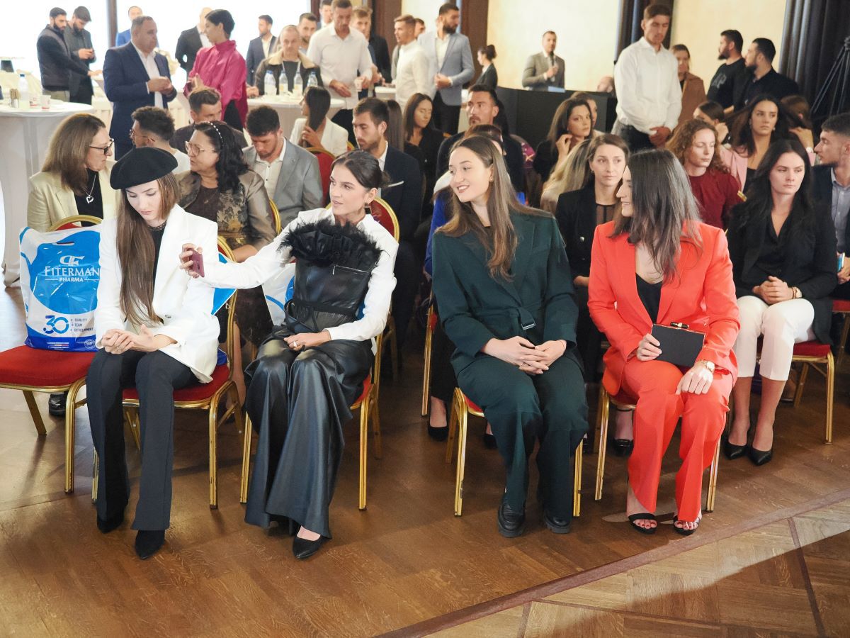 Ionela Cozmiuc - Mariana Dumitru