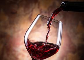 Cauți un vin de colecție? Iată recomandările SmartDrinks.ro, unul dintre cei mai cunoscuți comercianți de băuturi din România
