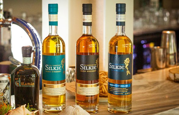 Ce tipuri de whisky să alegi pentru evenimente speciale? Pe SmartDrinks.ro găsești o gamă largă de scotch, bourbon sau irish whisky