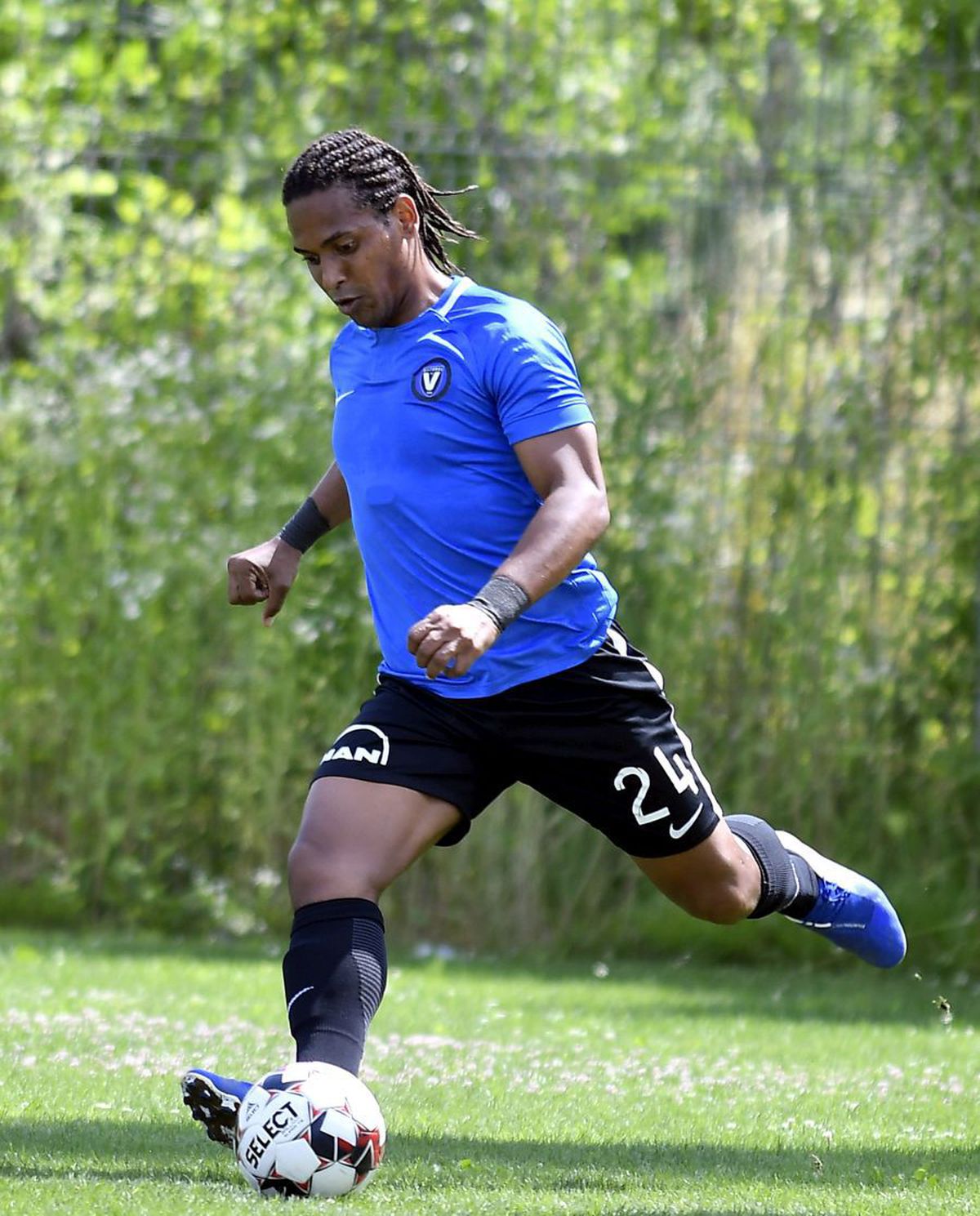 Guardiola nu i-ar fi lăsat să se antreneze, în Liga 1 au scris istorie