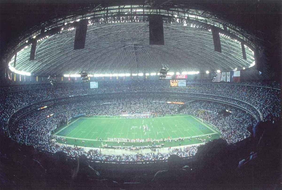 Stadionul Astrodome din Houston, „a opta minune a lumii”