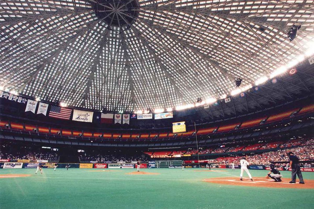 Stadionul Astrodome din Houston, „a opta minune a lumii”