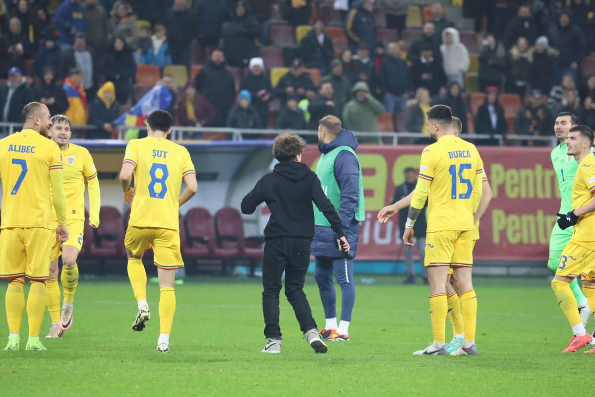 Ce au putut să afișeze suporterii kosovari în timpul meciului cu Lituania, după incidentele de pe Arena Națională: „Ce ne rămâne când onoarea este pierdută?”