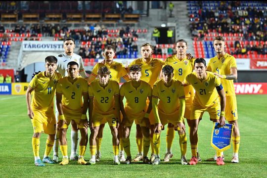 Atanas Trică, lângă Răzvan Pașcalău, la echipa României U20
Sursă foto: FRF