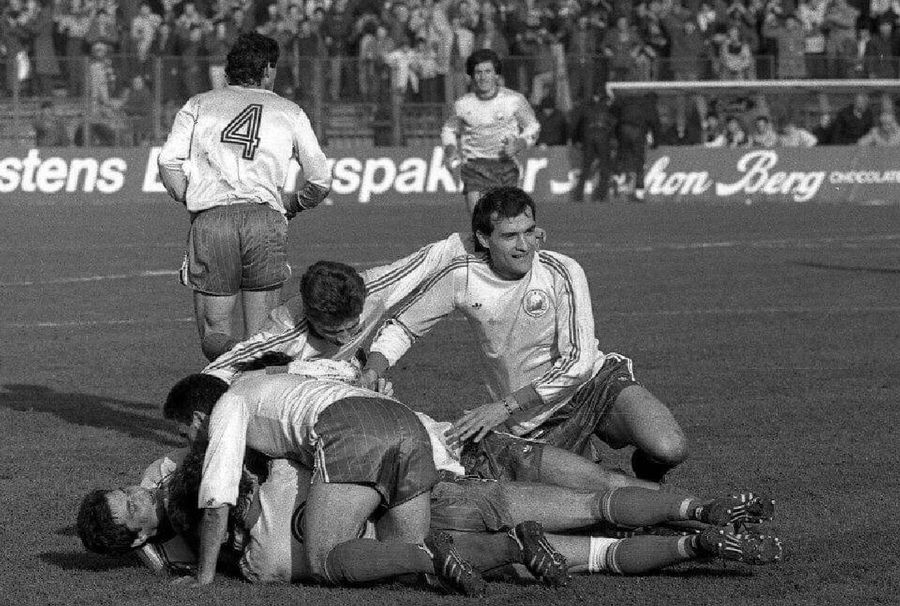 ZIUA Z: Cu cine jucăm la baraj? Istoricul duelurilor cu cei patru posibili adversari și cât de înfricoșători sunt „balaurii” din urna 1 » Votează în sondaj cu cine vrei să joace România!