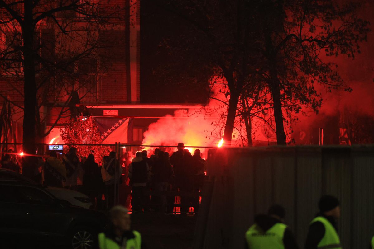 Bosnia - România 3-1 » Tragedia fotbalistică de la Zenica » România are o repriză de coșmar, pierde cu Bosnia și ajunge 100% în ULTIMA urnă la barajul pentru CM! Ce va face Lucescu?