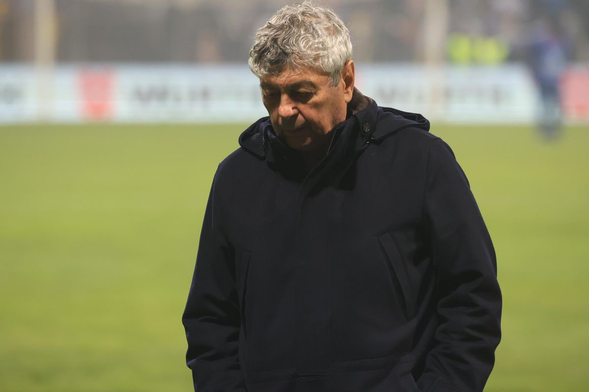 Adrian Porumboiu și-a găsit „clientul” la GSP Live Special, după Bosnia - România: „Parcă era o balerină” » Nici Lucescu nu a scăpat de critici: „La experiența lui...”