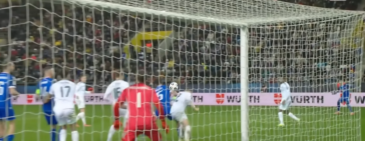 Deciziile lui Istvan Kovacs l-au „înnebunit” pe selecționer, după duelul de aseară din preliminarii: „E o glumă!”