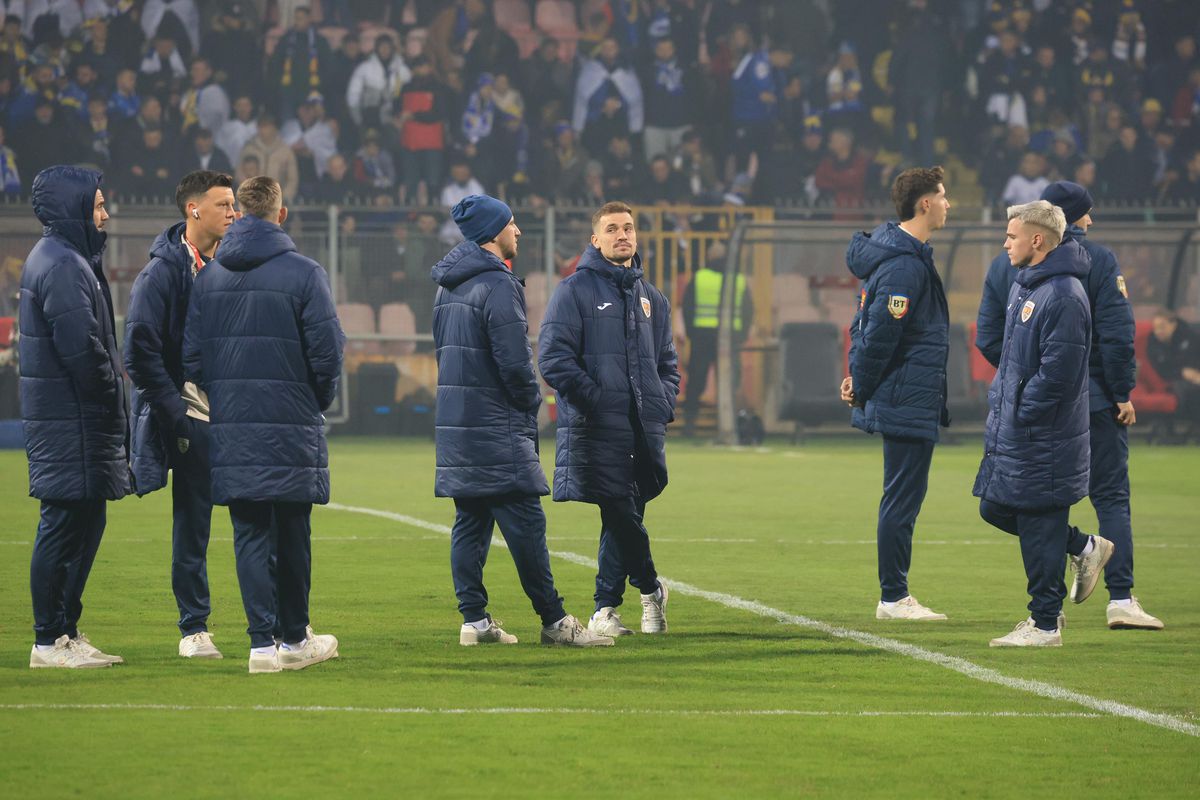 Inspecția gazonului înainte de Bosnia - România