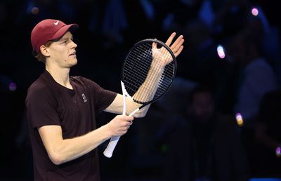 Jannik Sinner, pentru a treia oară la rând în ultimul act la ATP Finals » L-a învins pe De Minaur în al 13-lea meci consecutiv!