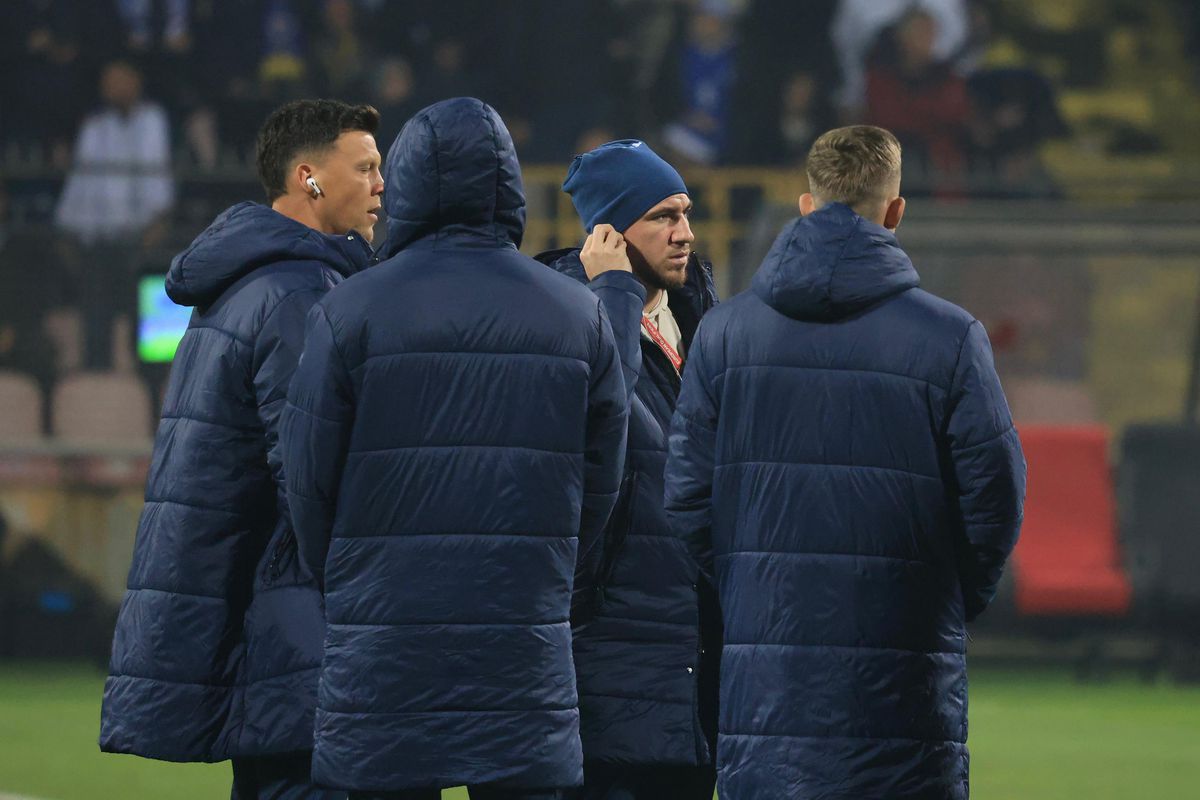 Inspecția gazonului înainte de Bosnia - România