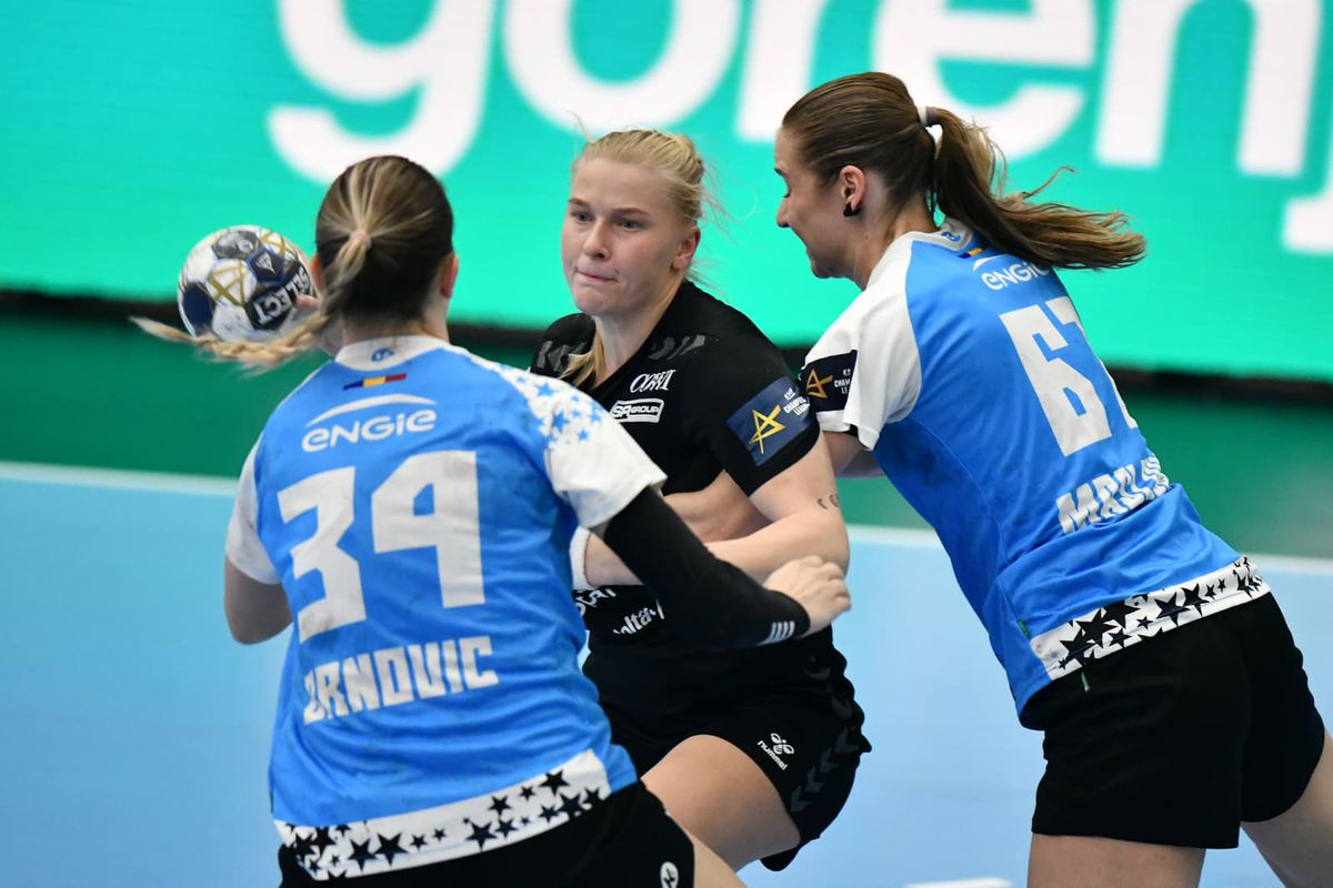 CSM București a condus-o și cu 10 goluri pe Sola, dar a redus turația în ultimele minute » Succes fără emoții în Liga Campionilor