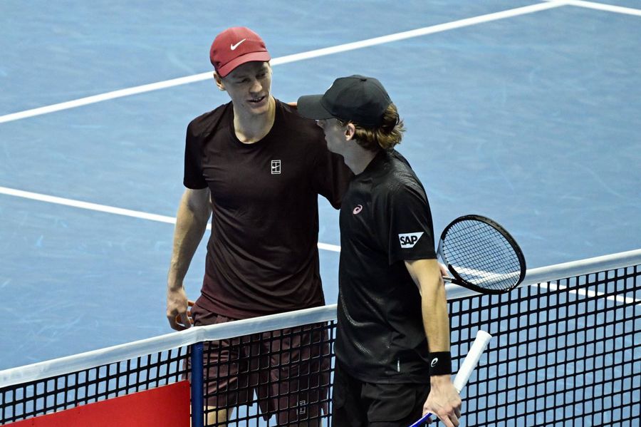 Jannik Sinner, pentru a treia oară la rând în ultimul act la ATP Finals » L-a învins pe De Minaur în al 13-lea meci consecutiv!